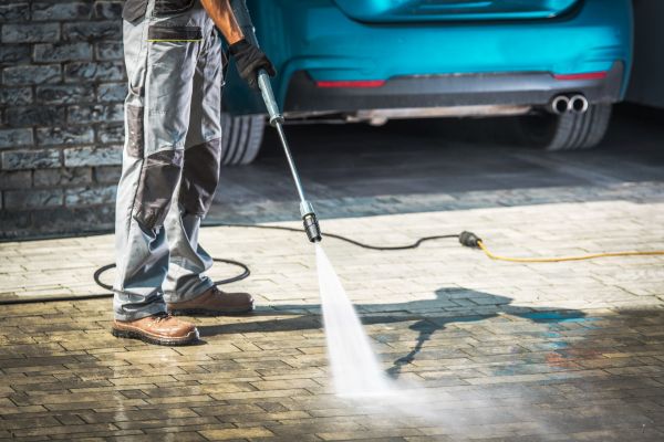 Driveway Pressure Washing in Richmond