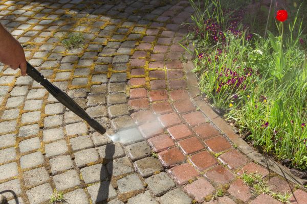 Walkway Cleaning Service in Richmond