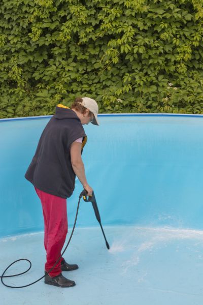 Pool Pressure Washing in Richmond