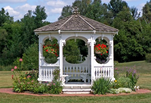 Gazebo Cleaning in Richmond